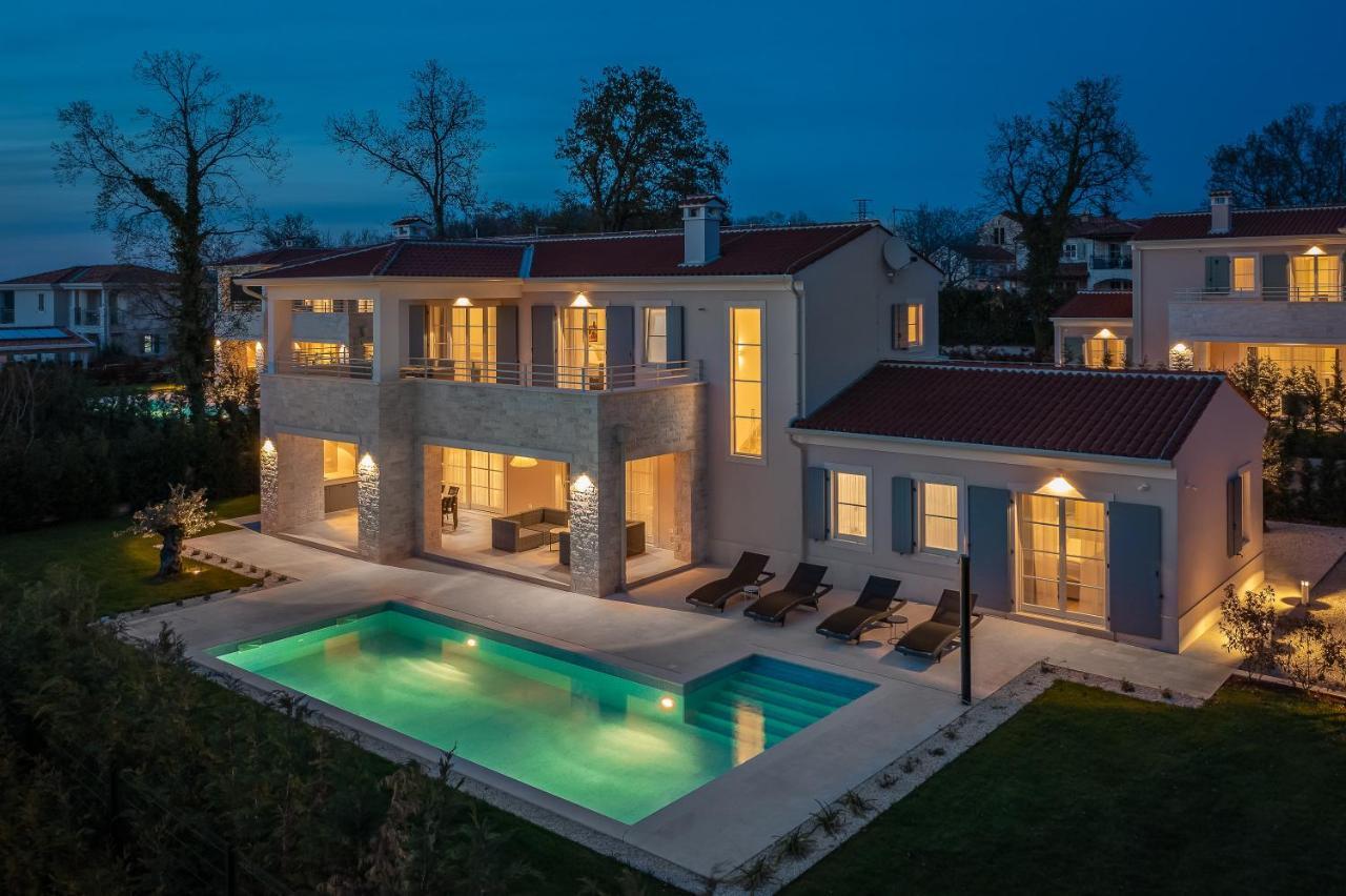 Villa Harmony By Ilc Бъртонигла Екстериор снимка